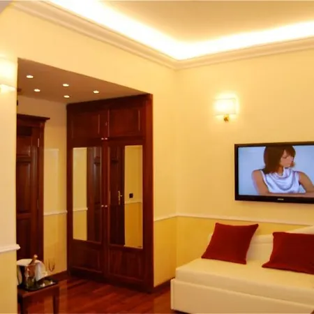 Pensionat Luxury Ludovisi 4*